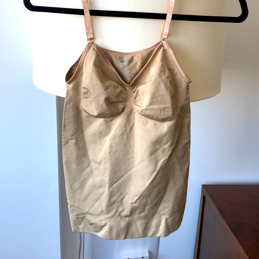 NWOT- slimming formed Cami  $15